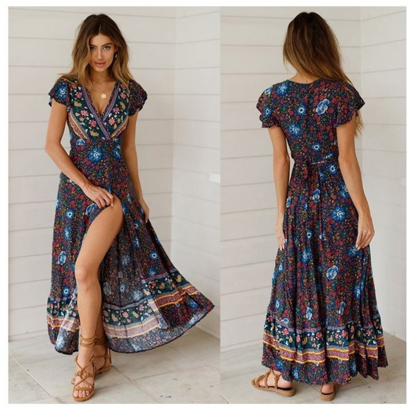 2021 Host Pick - Boho V-neck Maxi Printed Dress - Picture 4 of 15